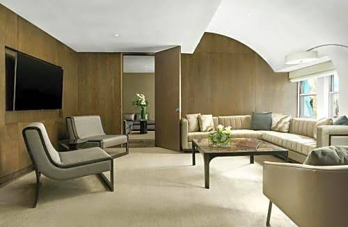 Theater District Hotel | The Knickerbocker