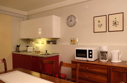Cannaregio Apartment | the Levantine - apartment with private courtyard and overlooking canal