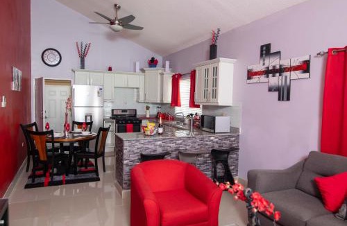 Kingston House | The Oasis II, Caymanas Country Club