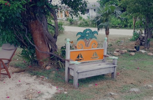 George Town Apartment | The Upper Deck Cozy Private Room 5 minutes away from beach