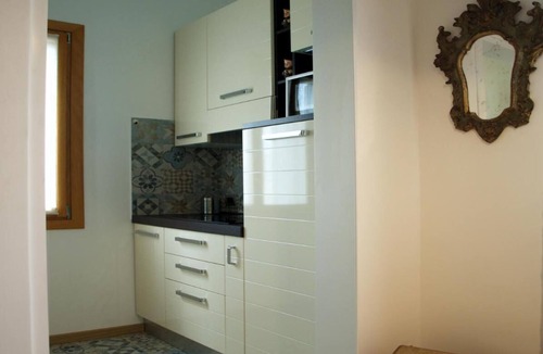 Longa Apartment | The VIEW Apartment with Canal view