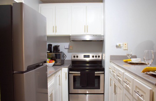 Saint Andrew Apartment | The Waterloo Suite 1 B/R Apt Central & Secure