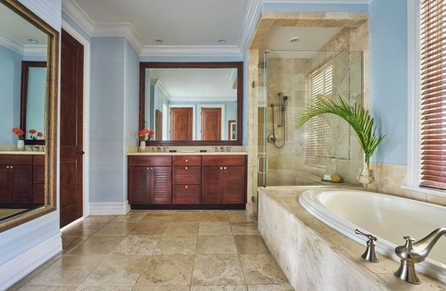 Rokers Point Hotel | Three Bedroom Oceanfront Unit | Memorable Grand Isle Family Beach Adventure!