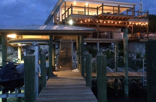 Staniel Cay House | Thunderball Point.Luxury 5BR,4 Bath. Oceanfront Home in Staniel Cay.
