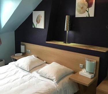 14th Arrondissement Hotel | Tipi