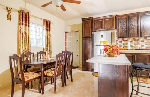 Camperdown House | Tranquil 2 Bedroom Townhouse