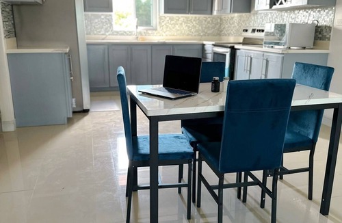 Kingston Apartment | Tranquil haven Your Comfort & Serenity awaits