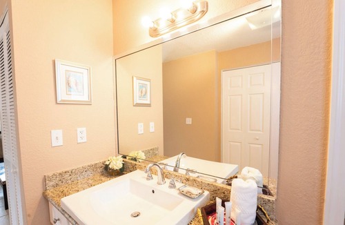 Alice Town Apartment | Tranquil Studio Condo in Bimini