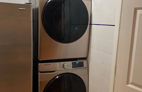 Bath Beach Apartment | Tranquil Zen 2 Bedroom in heart of brooklyn