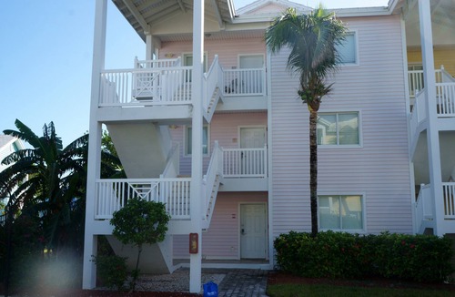Alice Town House | "Tranquility" - 2 Bedroom/2 Bath