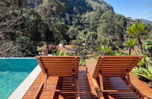 Teresopolis House | Tranquility, comfort and charm