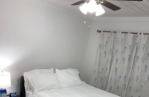 Tar Bay House | Tranquility Island Home - 15 minutes from The Beach