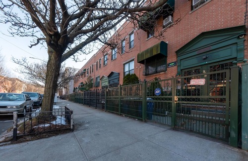 Bedford-Stuyvesant Apartment | Traveling Nurse & Healthcare Professional One Bedroom Fully Entire Apartment