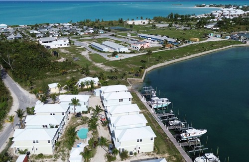 Treasure Cay House | Treasure Cay Getaway with BOAT DOCK! n4 bedroom, pool, & bbq Cabana!