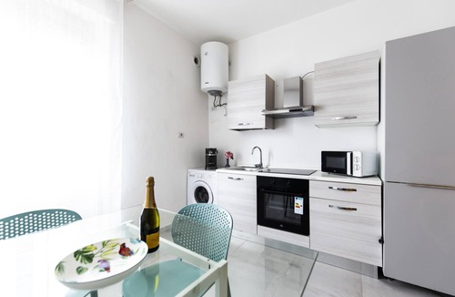 Opera Apartment | Trilocale Noverasco IEO 1