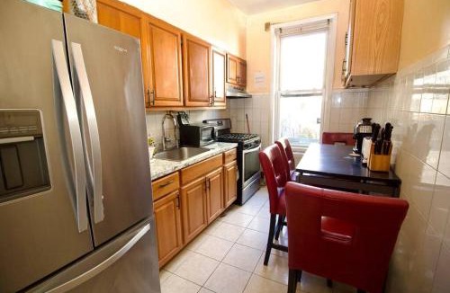 Bedford-Stuyvesant Apartment | Tuk Ahoy - Sapphire Suite 1B with Shared Spaces