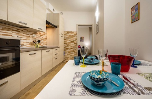 Borgo Milano Apartment | Two-room apartment with pop art vibes