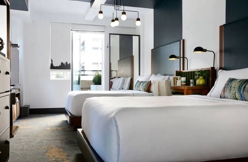 Midtown East House | Ultimate City Escape! 4 Comfortable Units, Steps to Times Square & Central Park!