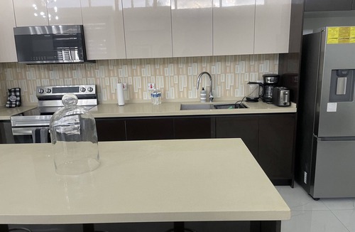Saint Andrew Apartment | ULTRA LUXURY CONDO KINGSTON -JAMAICA CLOSE TO THE US EMBASSY
