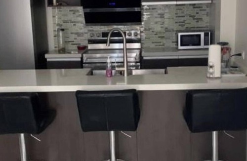 Saint Andrew Apartment | Upscale 2 Bedroom Apt w/gym access and pool view