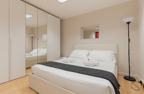 Ripamonti Corvetto Apartment | Urban Loft with pool table - M3 and Train station - Duomo in 10 min