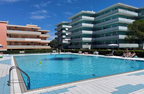 Bibione Apartment | Vacation by the pool-Beahost