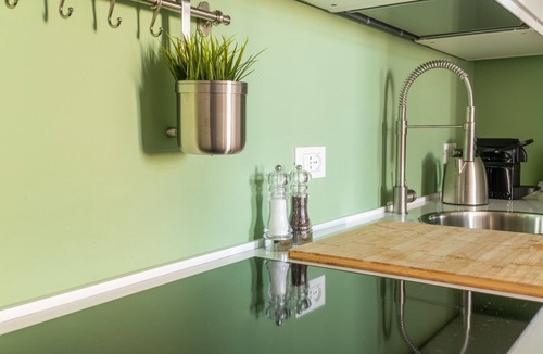 Santa Croce Apartment | Venetian Palace Green Apartment R&R