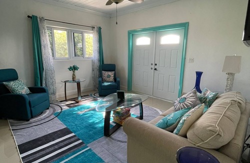 Rolleville House | Vern’s Place