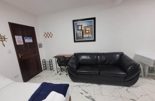 Verolme Apartment | Verolme: Cozy and family-friendly apartment, close to the Brasfels shipyard and Marinas