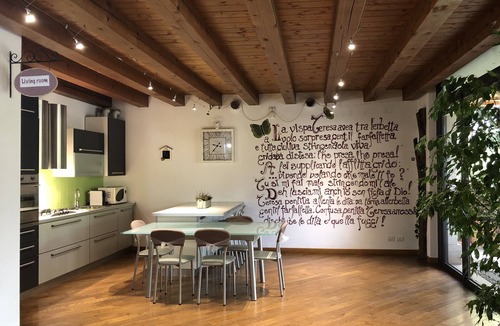 Borgo Milano Apartment | Verona, house with porch and garden, in a single house, internal parking