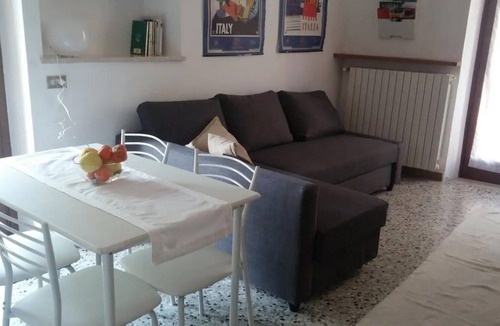 Verona City Centre Apartment | Verona up to you App. garden with car/bike park