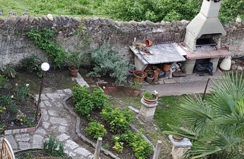 Verona City Centre Apartment | Verona up to you Panorama with car & bike places