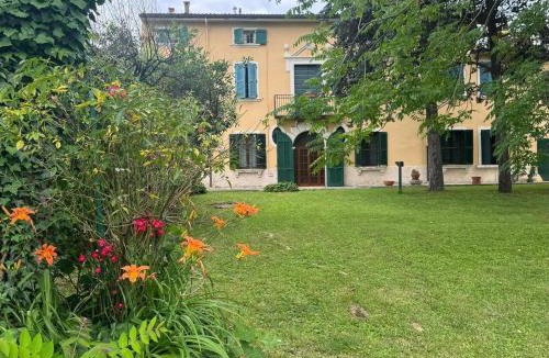 Ovest Apartment | VeronaVera Residenza VillaMarianna