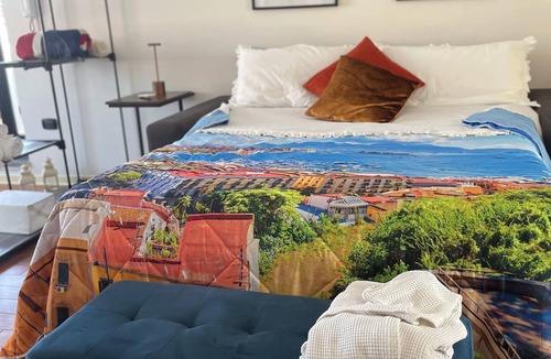Boscoreale Cabin | Vesuvius Sky Deluxe Lodge