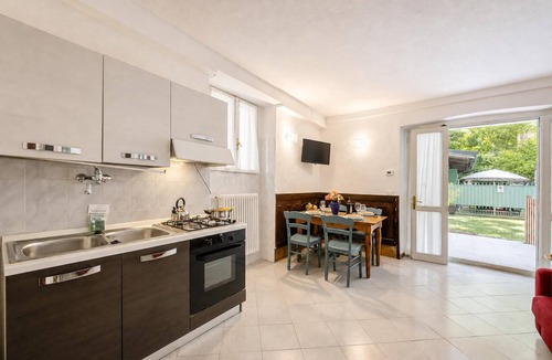 Barbarano Apartment | Vicolo 42-private Terrace-200m Lake