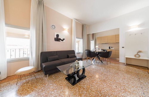 L'antico Ghetto Ebraico Apartment | View of Piazza Maggiore - Arcadian By ImmoBo - Bologna Center
