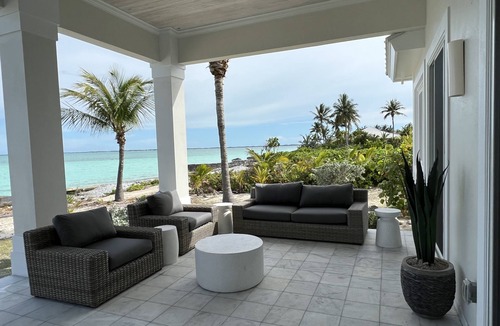 Treasure Cay House | Villa Blanca - Luxury 4 bedroom Beach House in Treasure Cay at Sunrise Point