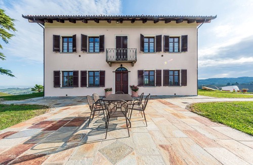Alba Villa | Villa Bricco Paglieri