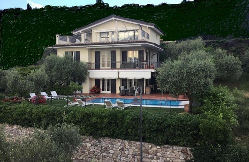 Albisano Apartment | Villa Cà bianca