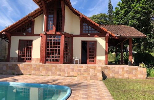 Bracui House | Villa com deck e piscina privativa, vigilância 24 horas no condomínio Bracui
