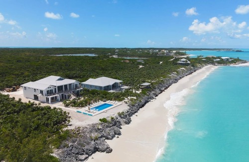 William's Town Villa | Villa Coral, Beachfront w/Pool - Newly Built Designer Home