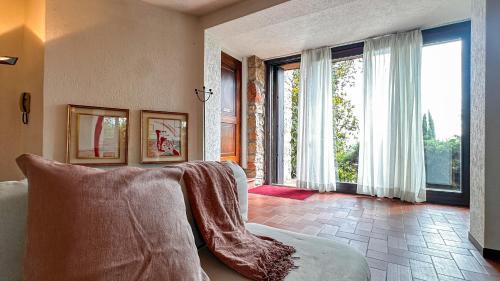 Nord-Est Apartment | Villa degli Olivi 1, Parcheggio privato e zona tranquilla