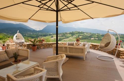 San Pietro di Feletto Hotel | Villa del Poggio Prosecco Bike Hotel