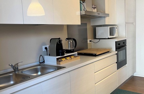 Padova Villa | VILLA DUE GIARDINI Appartamento tre camere da letto ciascuna con bagno privato