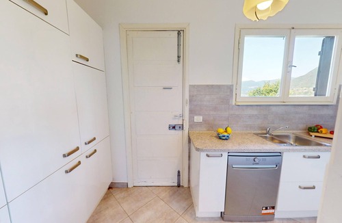 Portese Villa | Villa Elvira a San Felice By Bookinggardalake