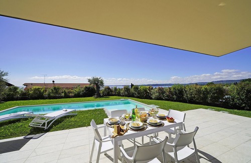 Moniga del Garda Villa | Villa Ester by Wonderful Italy