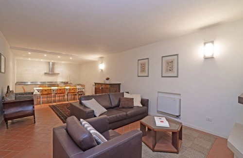 Portese Villa | Villa Giuseppe | 4 Bedrooms | Private Pool, Garden & Barbecue | Spacious Living Areas with Open Kitchens | San Felice del Benaco | Brescia | Italy