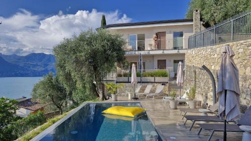Brenzone sul Garda Apartment | Villa Holzi