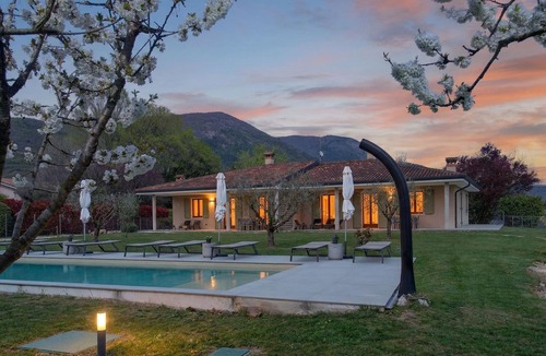 Costermano Villa | Villa Ida with 12 sleeps with private pool and big garden