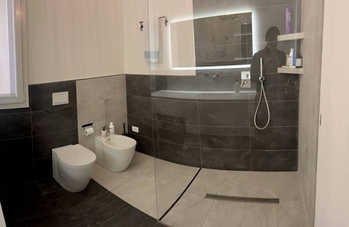 Mestre Villa | Villa Illumina Immersa nel Verde, Comoda a Tutti i Servizi a15 Minuti da Venezia